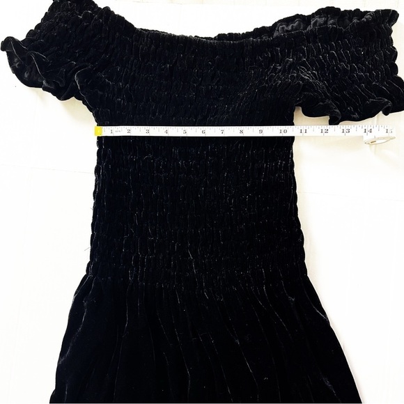 JUST LOVE Women’s Velvet Off Shoulder Black Dress - Small - Picture 6 of 8